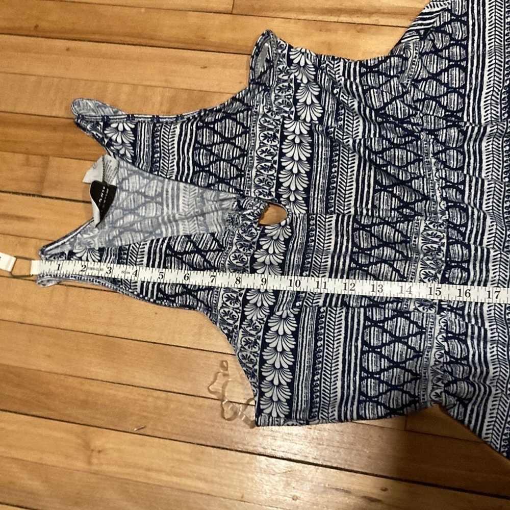 Sundress - Picture 10 of 12